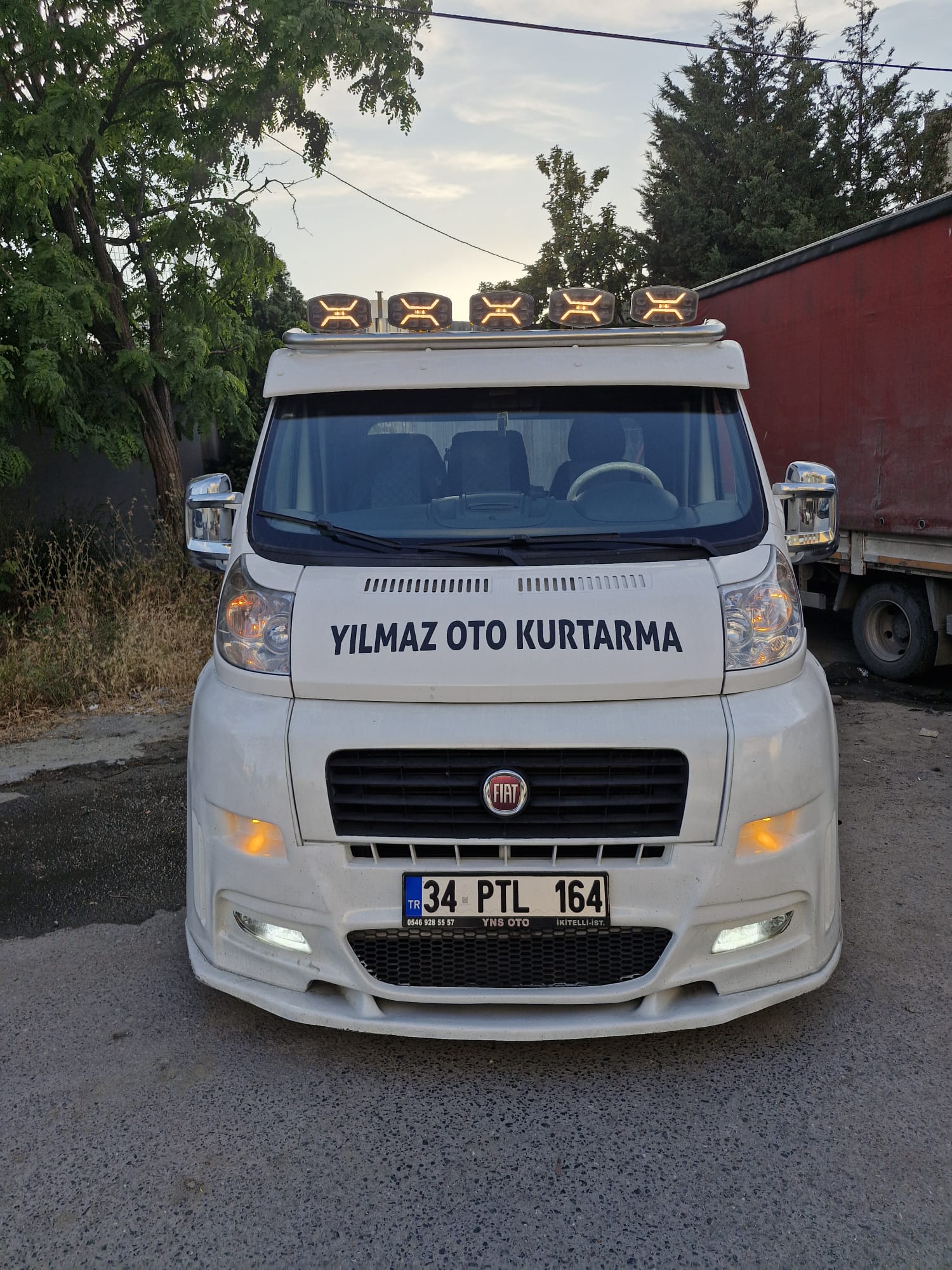 Yılmaz Oto Kurtarma çekici aracı önden görünüm